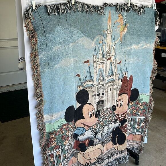 Vintage Disney Castle Mickey Minnie Mouse Tinkerbell Afgan Throw Blanket 50x60 - Picture 2 of 4
